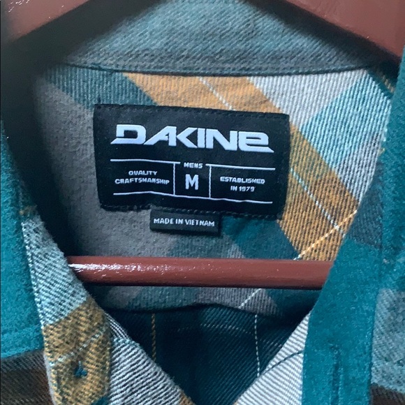Dakine Heavy Plaid Shirt Size Medium - Picture 2 of 4